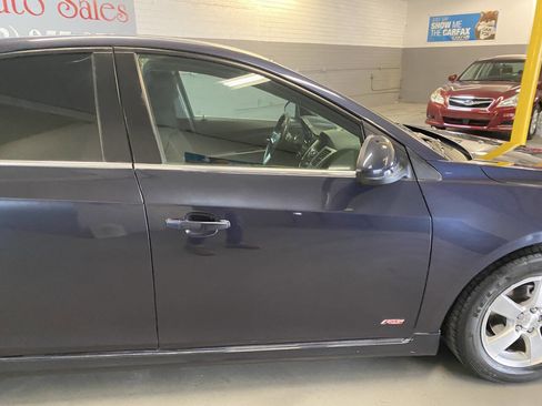 Used 2014 Chevrolet Cruze LT w/ RS Package image 18