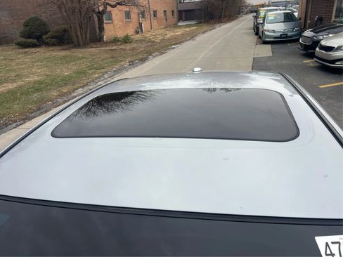 Used 2011 Nissan Altima 3.5 SR w/ 3.5SR Premium Pkg image 14