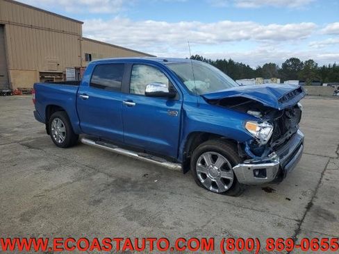 Used 2017 Toyota Tundra Platinum image 1