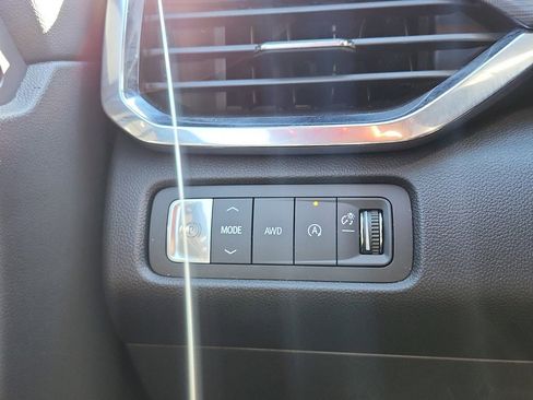 Used 2024 GMC Acadia Elevation image 20