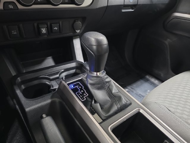 Certified 2022 Toyota Tacoma SR5 AWD/4WD image 20