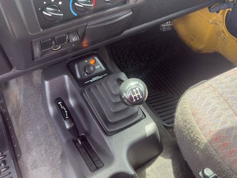 Used 2000 Jeep Wrangler Sport AWD/4WD image 23
