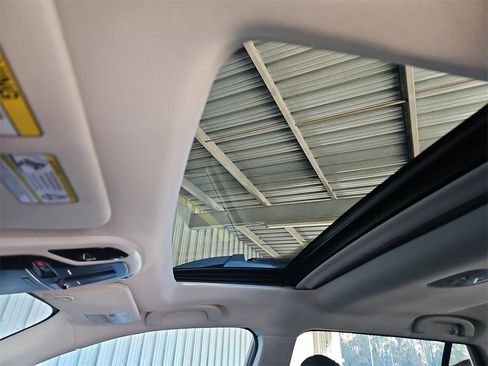 New 2025 Subaru Outback Premium image 29