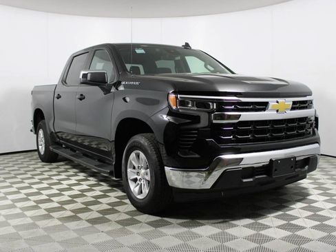 Used 2025 Chevrolet Silverado 1500 LT RWD image 36