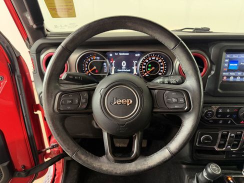 Used 2018 Jeep Wrangler Unlimited Sport S AWD/4WD image 4