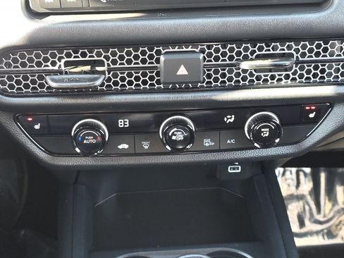 Used 2024 Honda HR-V Sport image 18