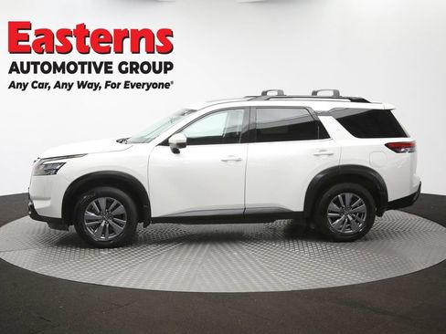 Used 2024 Nissan Pathfinder SV w/ SV Premium Package AWD/4WD image 64