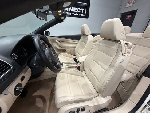 Used 2013 Volkswagen Eos Komfort FWD image 24