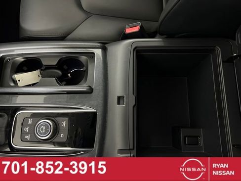 Certified 2024 Nissan Armada SV image 23