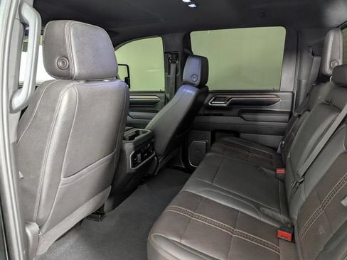 Used 2024 Chevrolet Silverado 3500 High Country w/ Technology Package AWD/4WD image 16