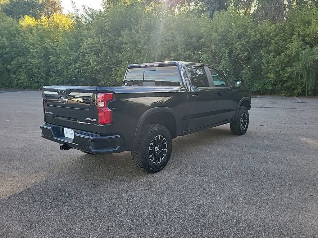 Used 2026 Chevrolet Silverado 1500 ZR2 AWD/4WD image 11