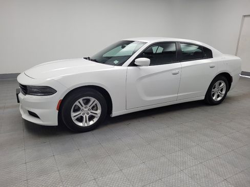 Used 2021 Dodge Charger SXT w/ Leather Interior Group image 2