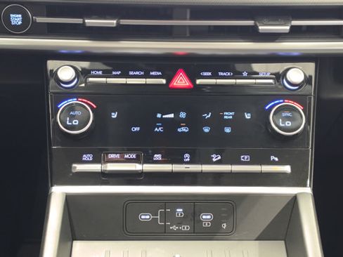 Certified 2024 Hyundai Santa Fe XRT AWD/4WD image 18