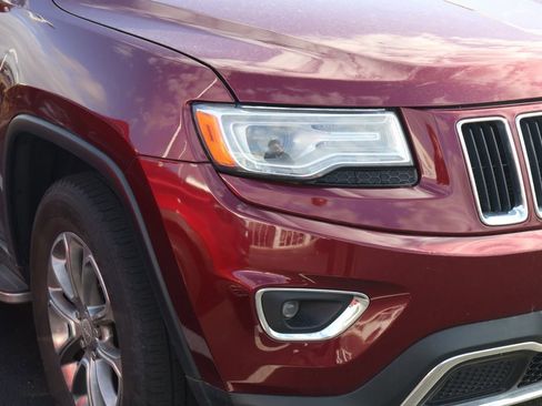 Used 2016 Jeep Grand Cherokee Limited w/ Luxury Group II image 4