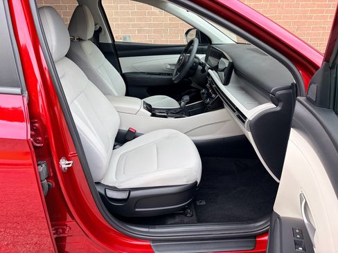 Used 2025 Hyundai Tucson SEL FWD image 21