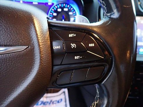 Used 2019 Chrysler 300 S AWD/4WD image 16