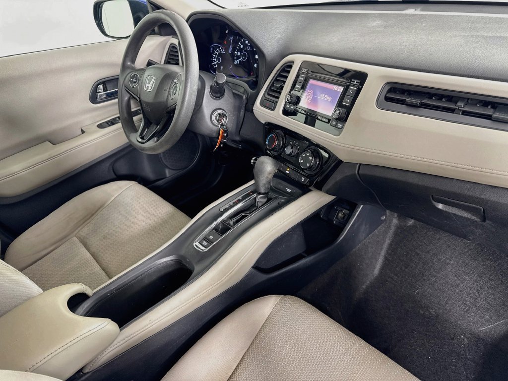Used 2016 Honda HR-V LX image 30