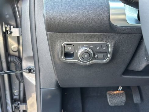 New 2026 Mercedes-Benz GLB 250 4MATIC image 20