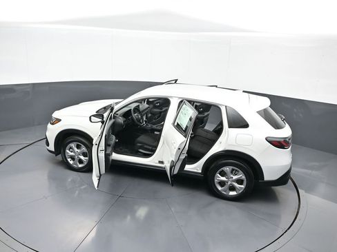 Used 2023 Honda HR-V LX image 42