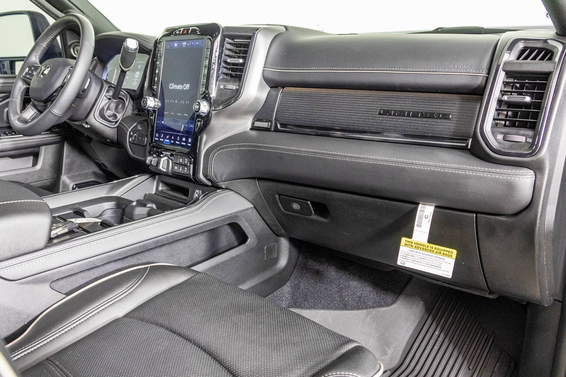 Used 2024 RAM 3500 Limited AWD/4WD image 53