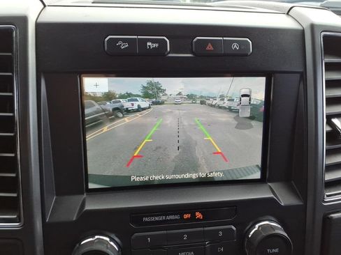 Used 2018 Ford F150 XLT w/ Equipment Group 302A Luxury AWD/4WD image 31
