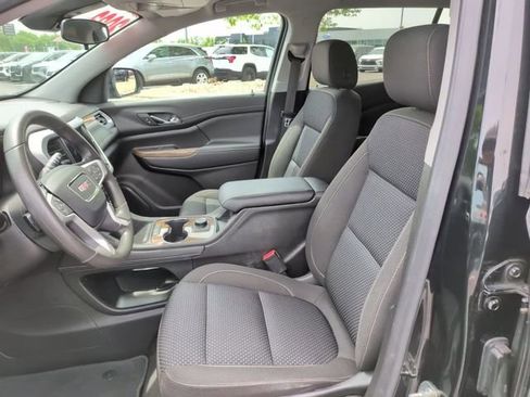 Certified 2023 GMC Acadia SLE FWD image 19