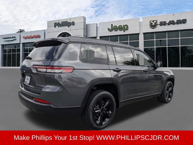 Used 2024 Jeep Grand Cherokee L Limited w/ Black Appearance Package AWD/4WD image 3