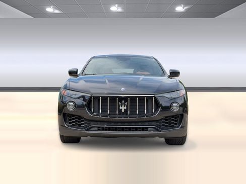 Used 2018 Maserati Levante AWD/4WD image 6
