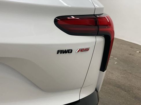 Used 2024 Chevrolet Blazer EV RS image 11