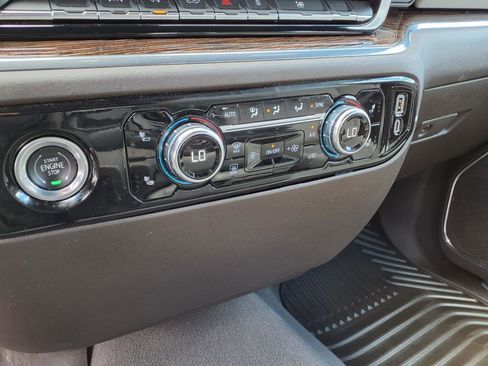 Used 2024 GMC Sierra 1500 SLE image 15