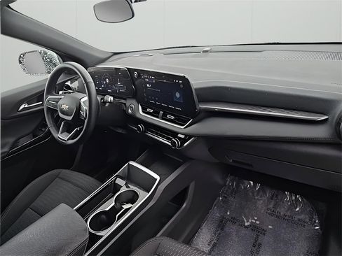Used 2025 Chevrolet Equinox LT image 21