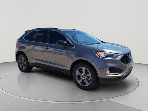 Used 2022 Ford Edge SEL w/ Sport Appearance Package AWD/4WD image 7