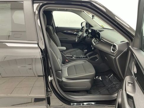 Certified 2024 Chevrolet TrailBlazer LT AWD/4WD image 15