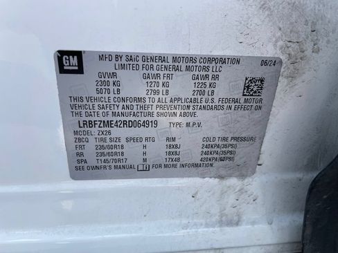Used 2024 Buick Envision Preferred AWD/4WD image 36