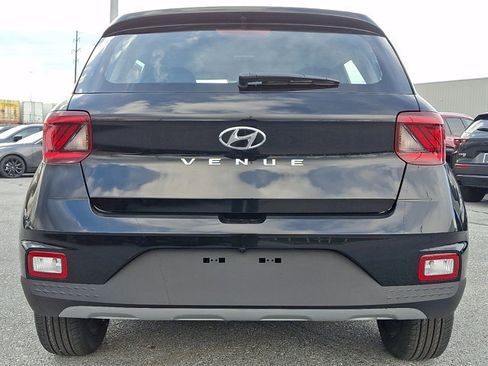 New 2026 Hyundai Venue SEL image 5