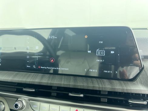 New 2025 Kia Telluride EX w/ EX Captain's Chair Package image 27