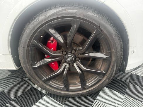 Used 2019 Land Rover Range Rover Sport SVR image 48