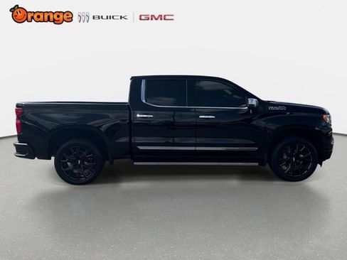 Used 2022 Chevrolet Silverado 1500 High Country AWD/4WD image 2