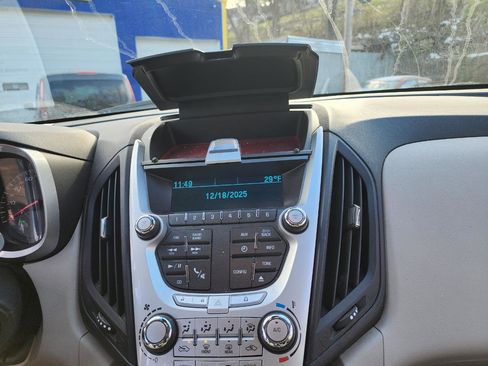 Used 2013 Chevrolet Equinox LS AWD/4WD image 23
