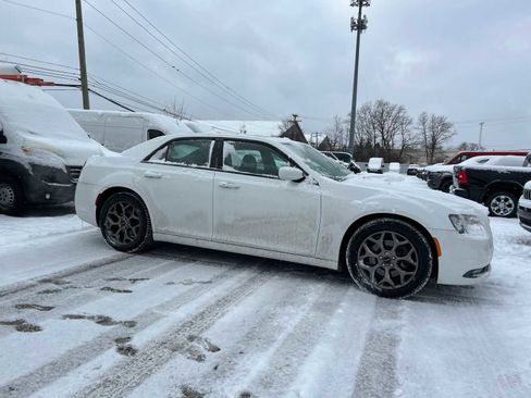 Certified 2017 Chrysler 300 S image 14