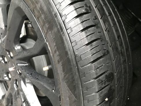 Used 2023 GMC Terrain SLE w/ Driver Convenience Package image 11