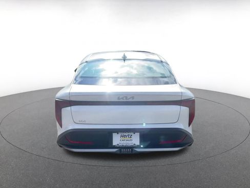Used 2025 Kia K4 LXS image 9