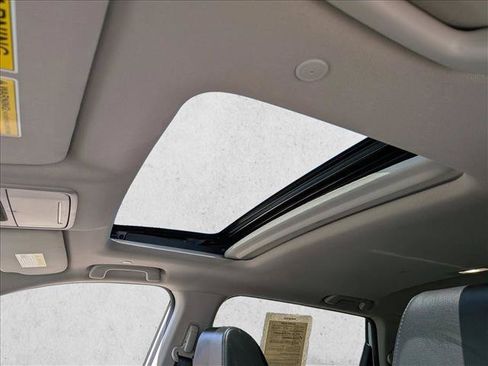 Used 2024 Honda CR-V EX-L image 16