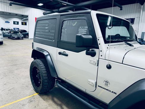 Used 2007 Jeep Wrangler X AWD/4WD image 19