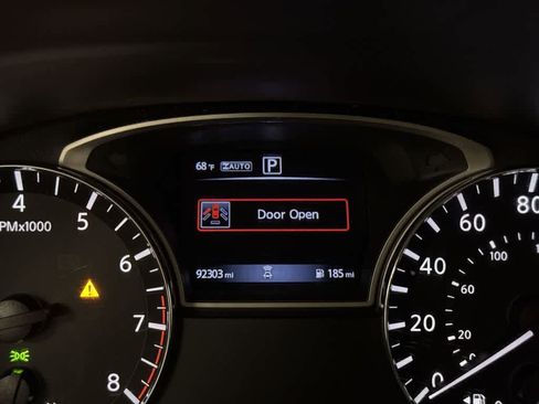 Used 2019 Nissan Pathfinder S AWD/4WD image 20