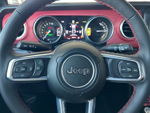 Used 2023 Jeep Wrangler Unlimited Rubicon 4xe image 23