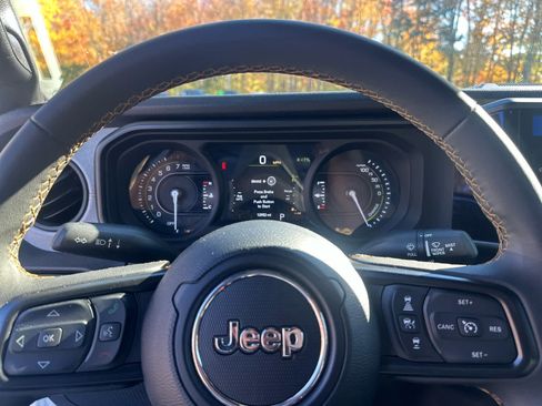 Used 2024 Jeep Wrangler Sport S image 22