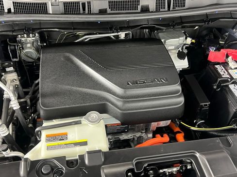 Used 2024 Nissan Leaf SV Plus image 37