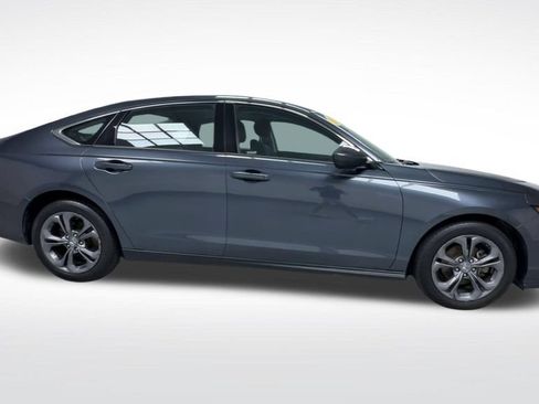 Used 2023 Honda Accord EX image 12