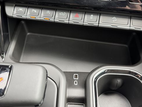 New 2026 GMC Sierra 1500 AT4 w/ Technology Package image 33